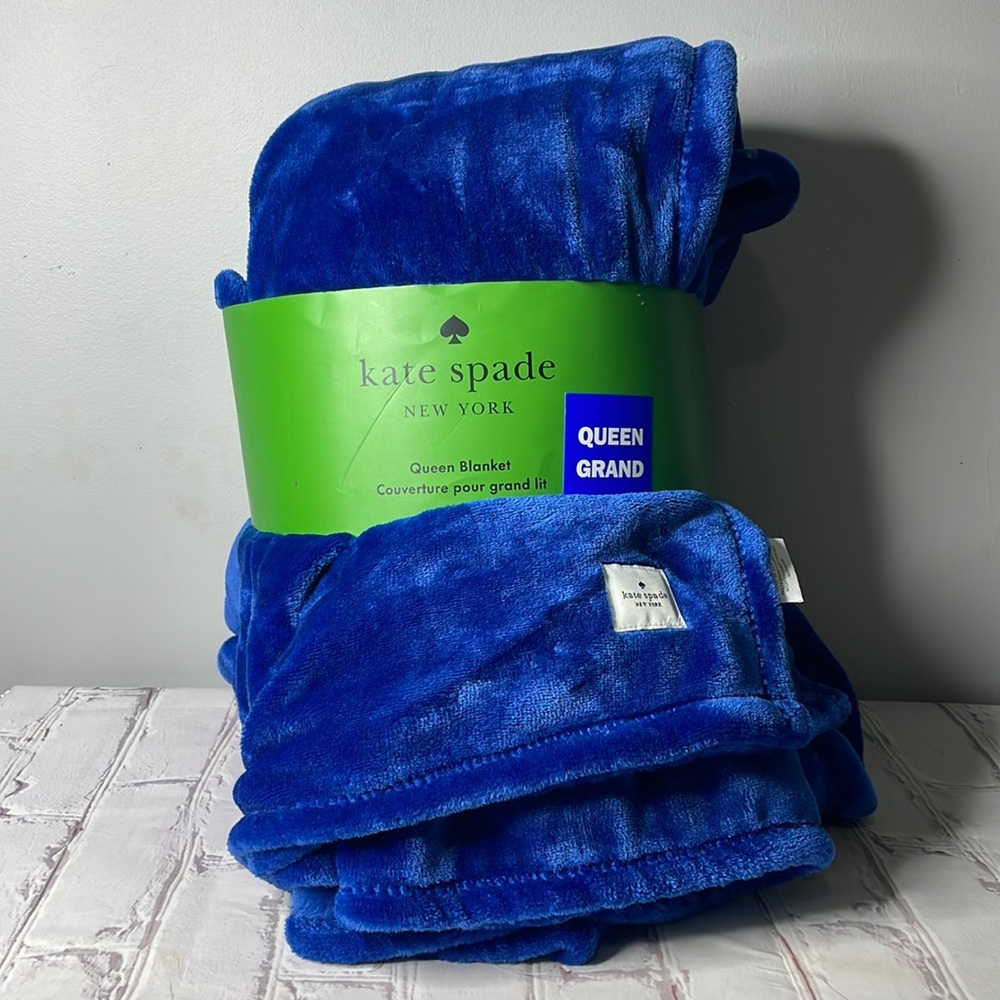 Kate Spade Queen Size Soft Fleece Blanket